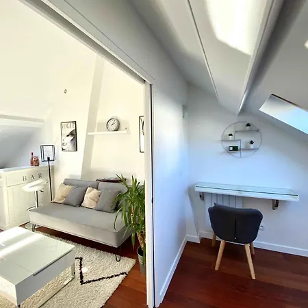 Magnifique 2 Pieces Theatre De *